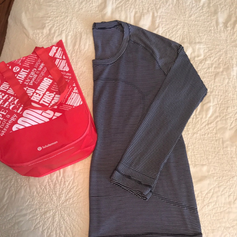 Lululemon top